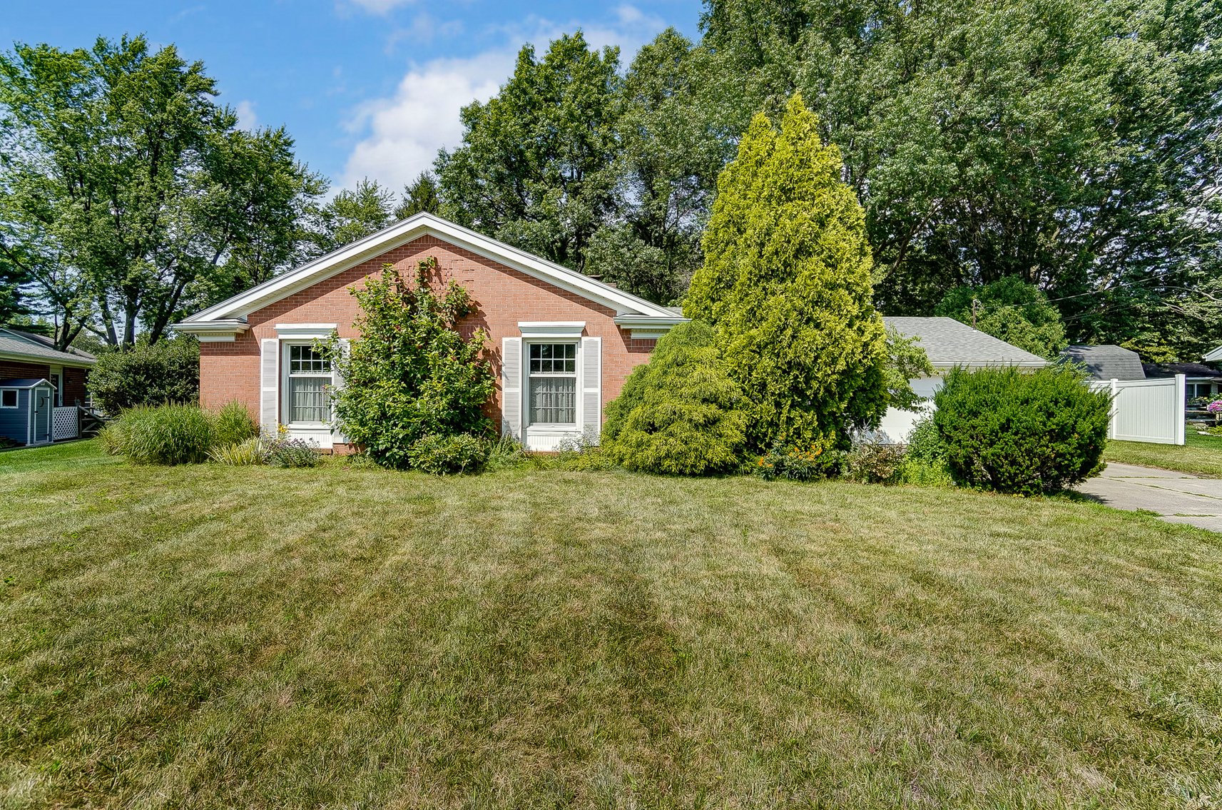 Image for 1308 Brownwood Dr, Bowling Green, OH  43402