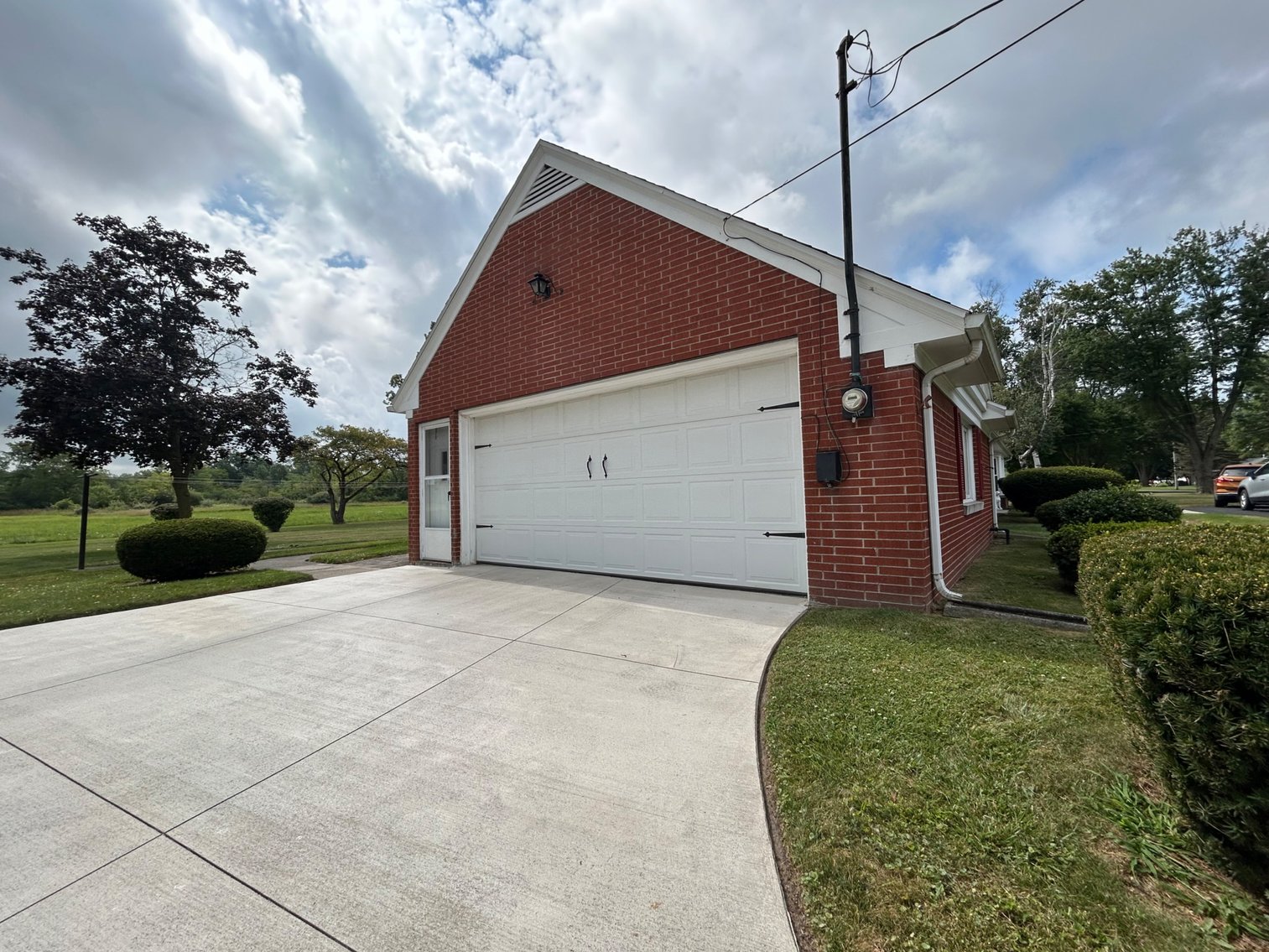 Image for 809 Cherry Hill Dr, Bowling Green, OH  43402