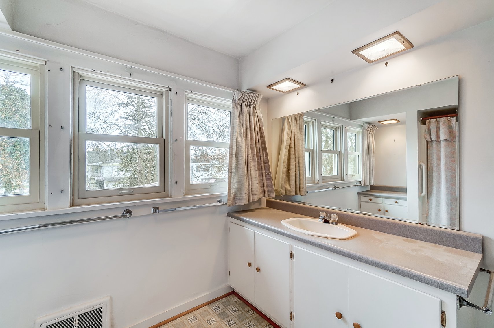 Image for 215 Liberty Drive Bowling Green, OH  43402