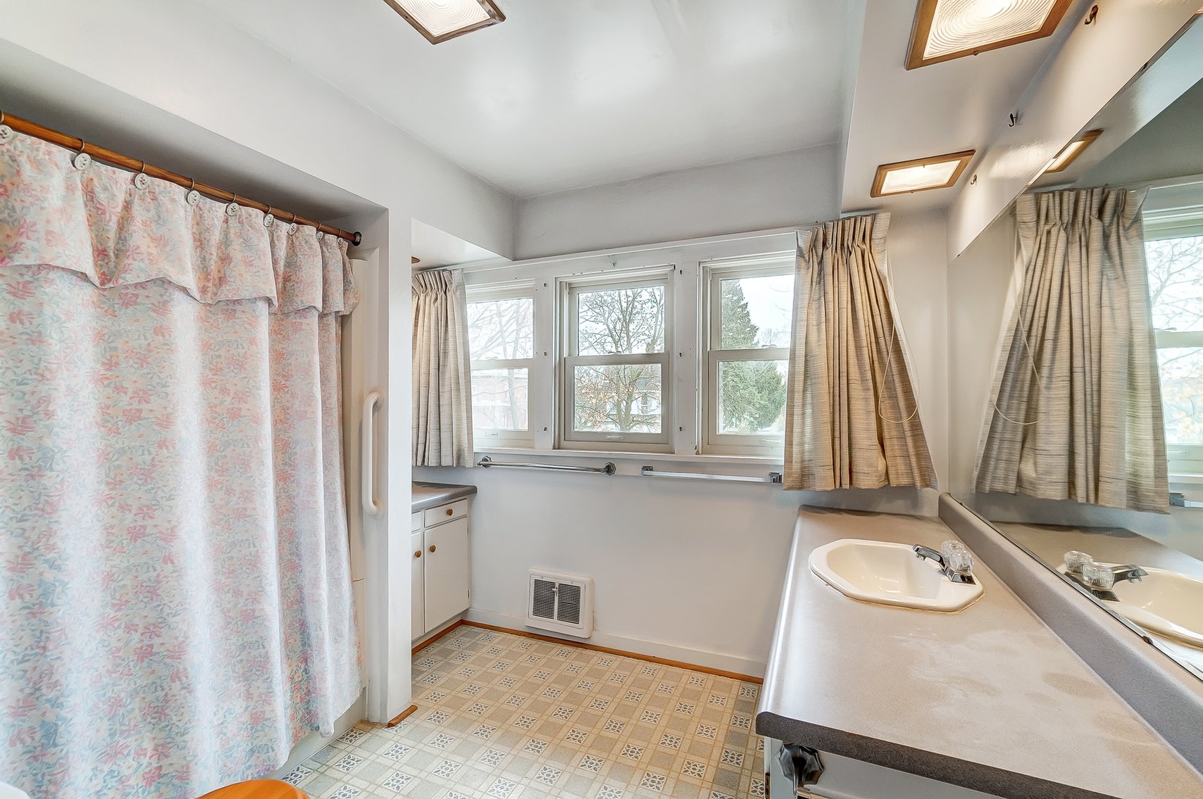 Image for 215 Liberty Drive Bowling Green, OH  43402