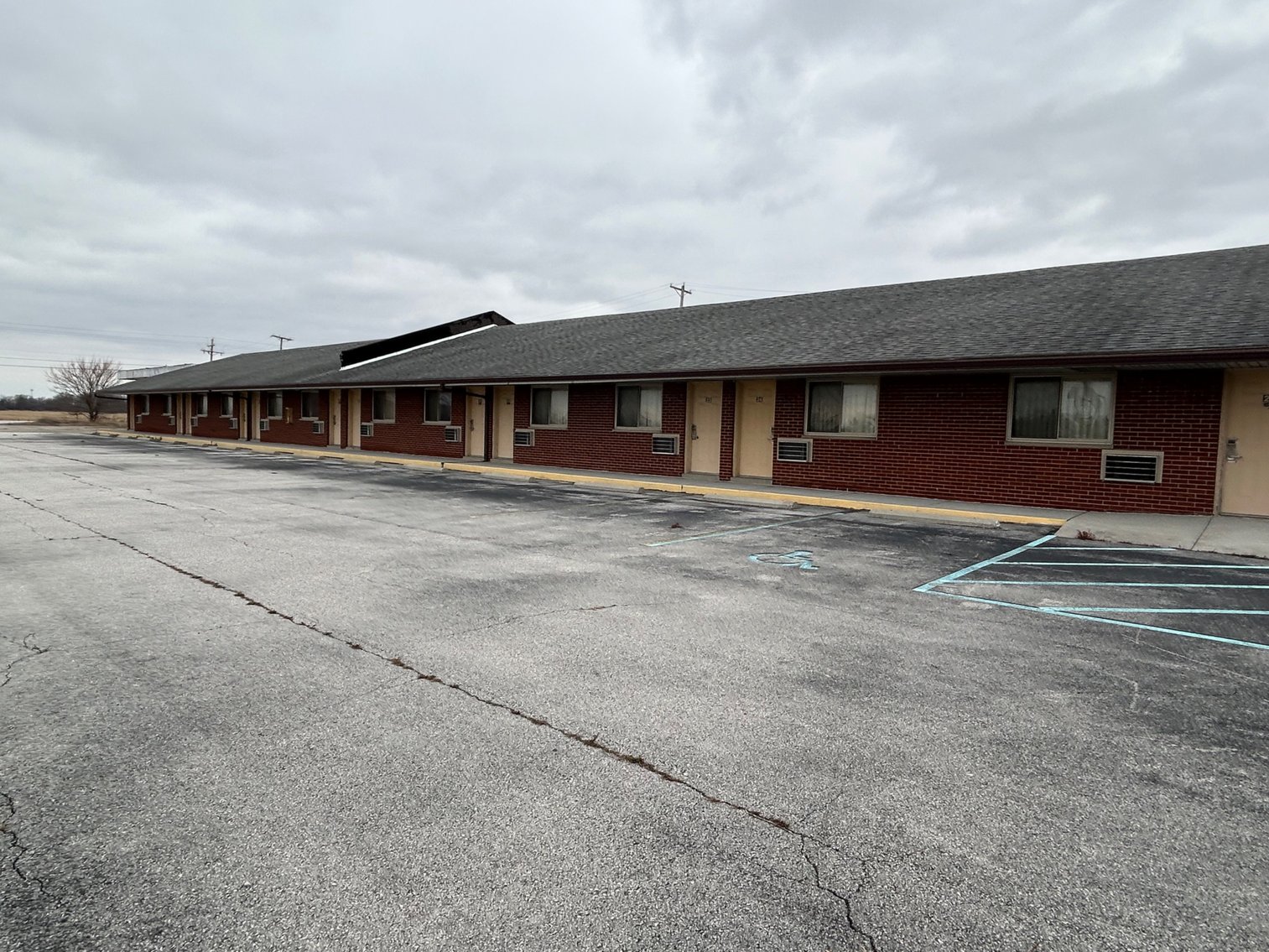 Image for 10+/- ACRES with Hotel and Buildings