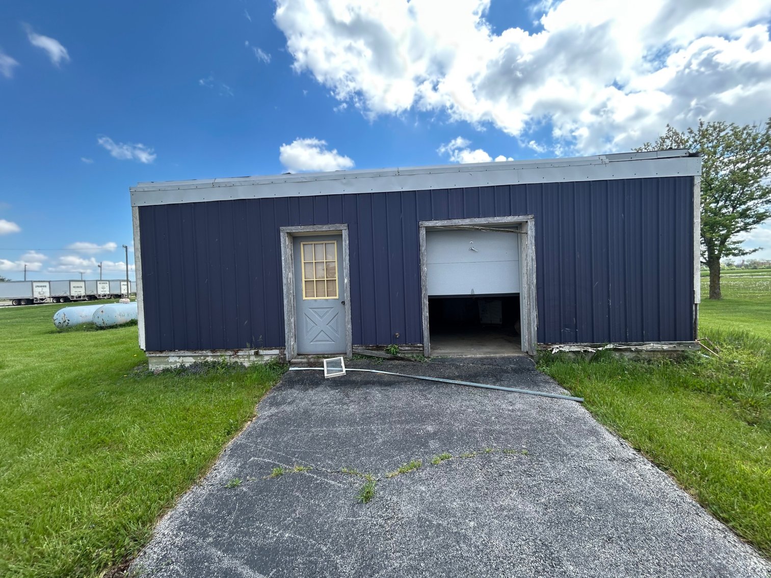 Image for 10+/- ACRES with Hotel and Buildings