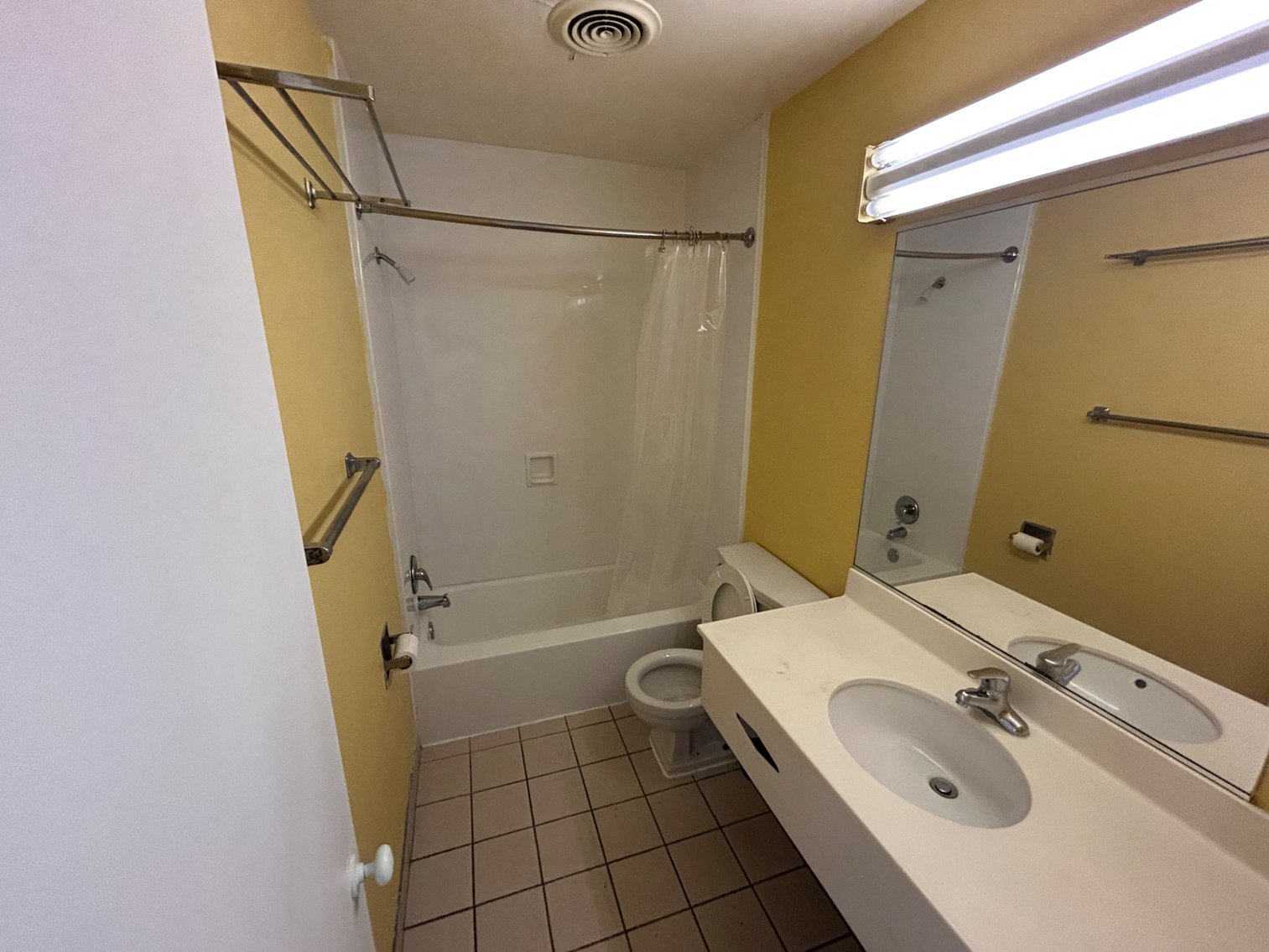 Image for 10+/- ACRES with Hotel and Buildings