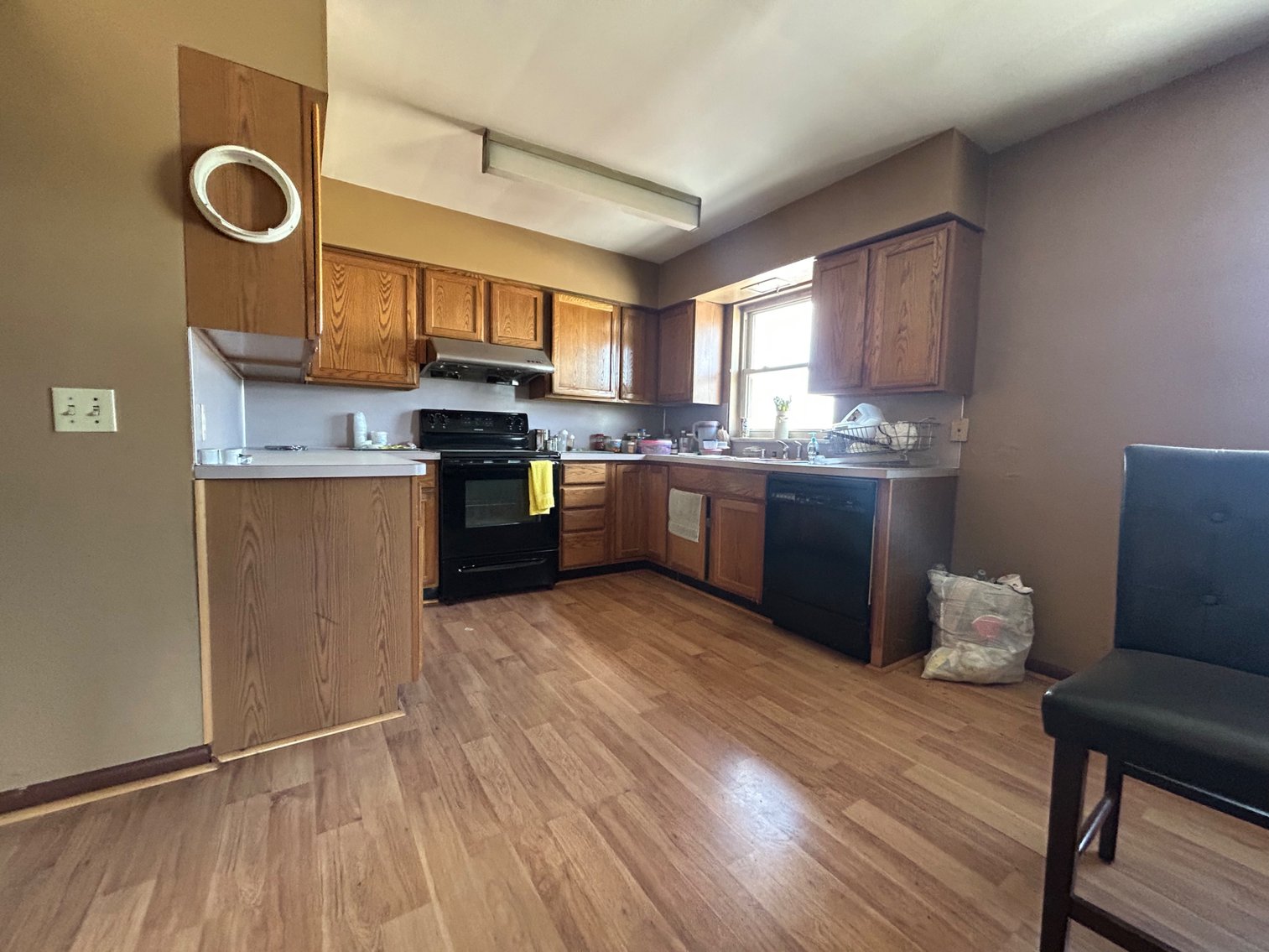 Image for 10+/- ACRES with Hotel and Buildings