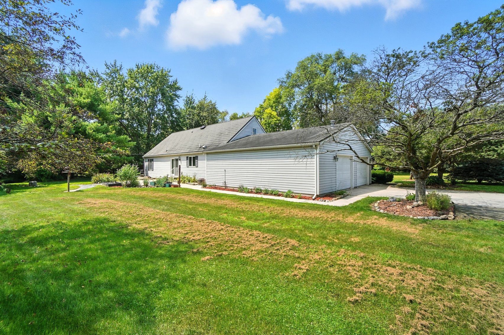 Image for 120 Moore St, Pemberville, OH 43450