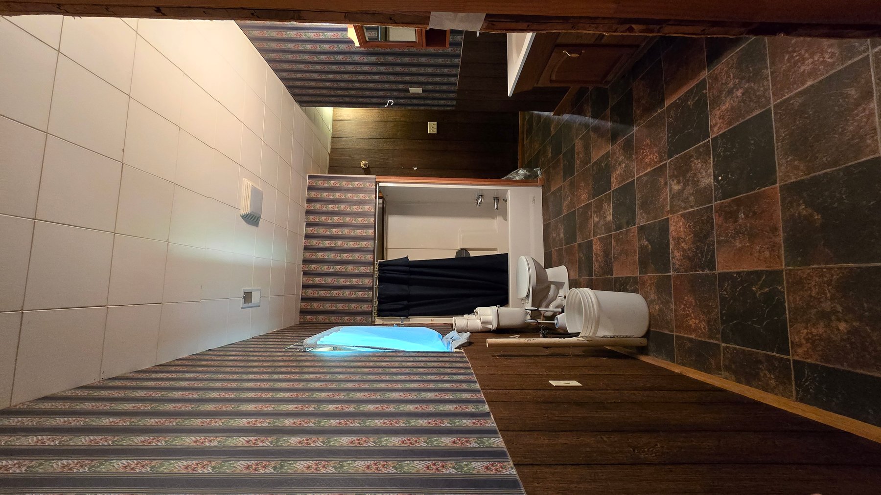 Image for Ready for Your Magic Touch: Herrin Home at Online Auction