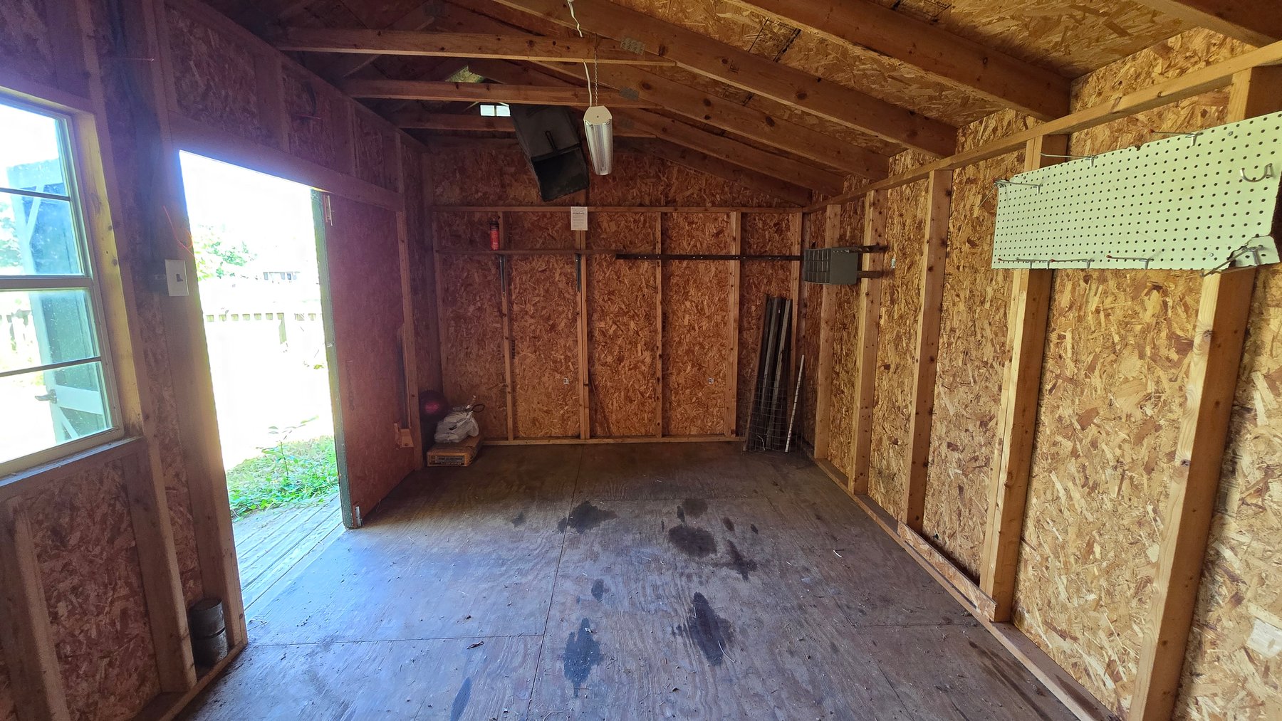 Image for Ready for Your Magic Touch: Herrin Home at Online Auction