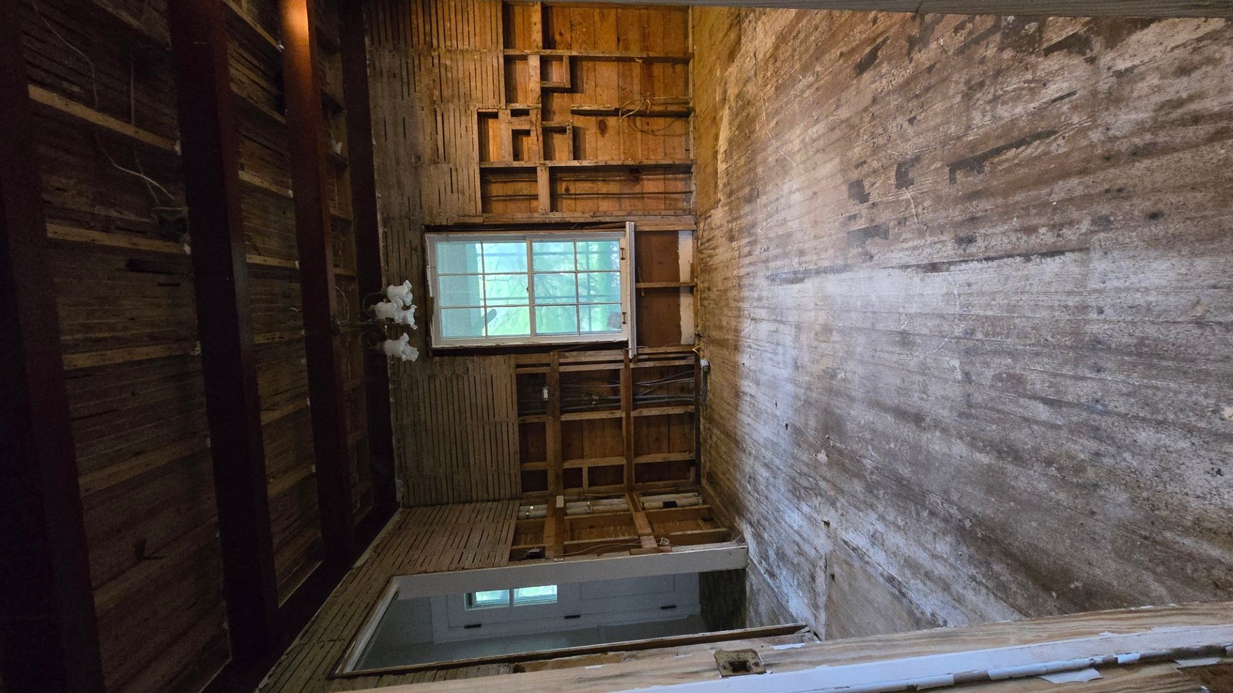 Image for Historic 2-Story Sears Home -- Online Real Estate Auction