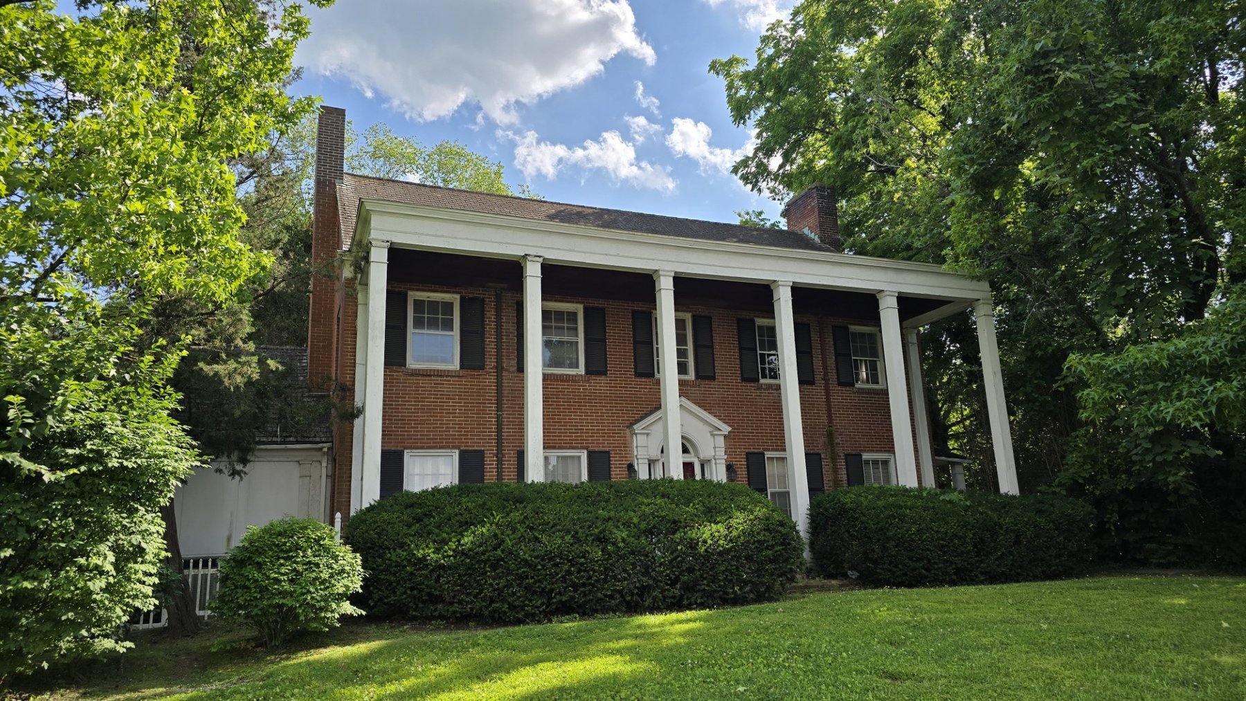 Image for Historic 2-Story Sears Home -- Online Real Estate Auction