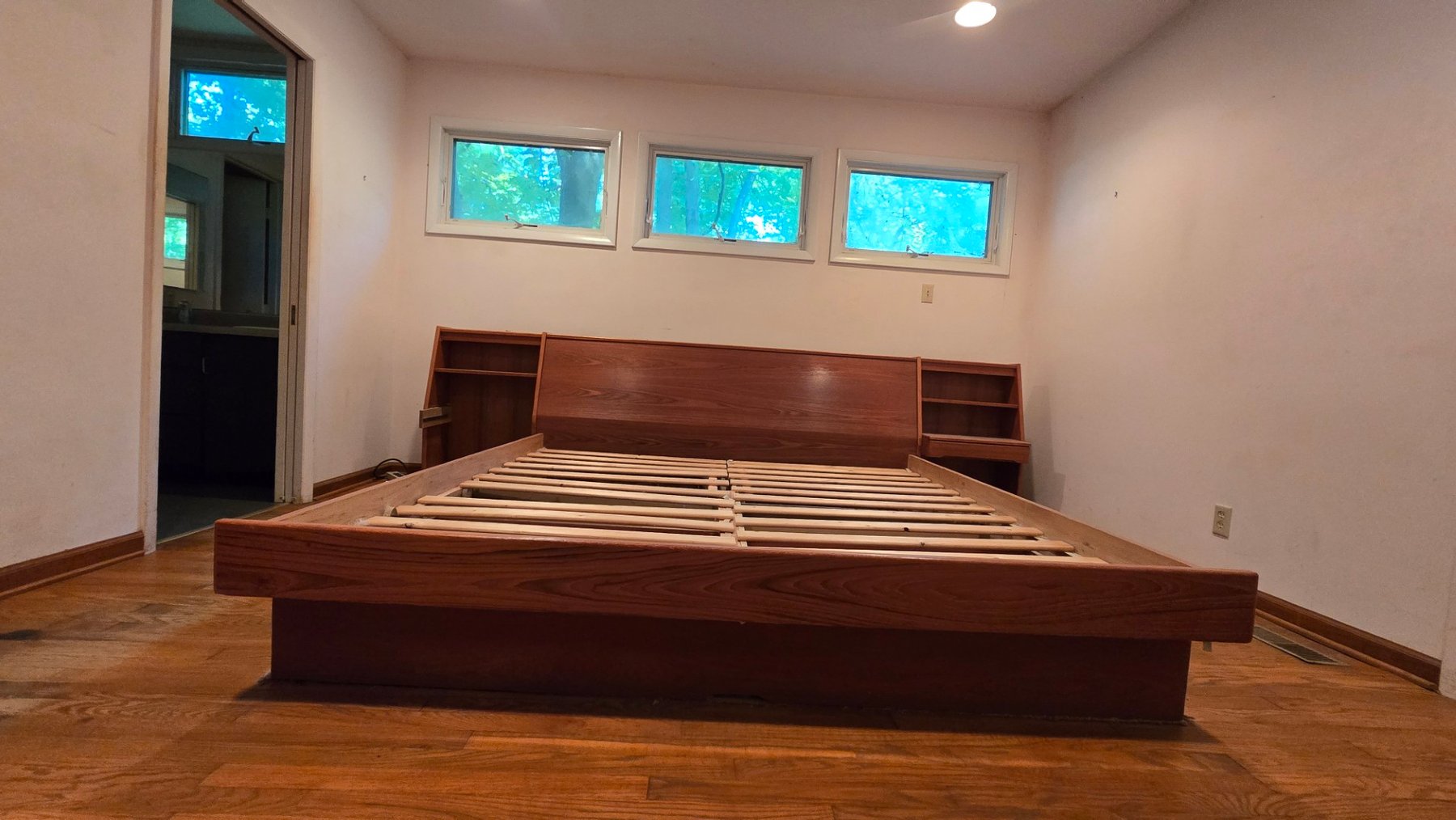 Image for Mid-Century Modern Home Ready for New Owner at Auction