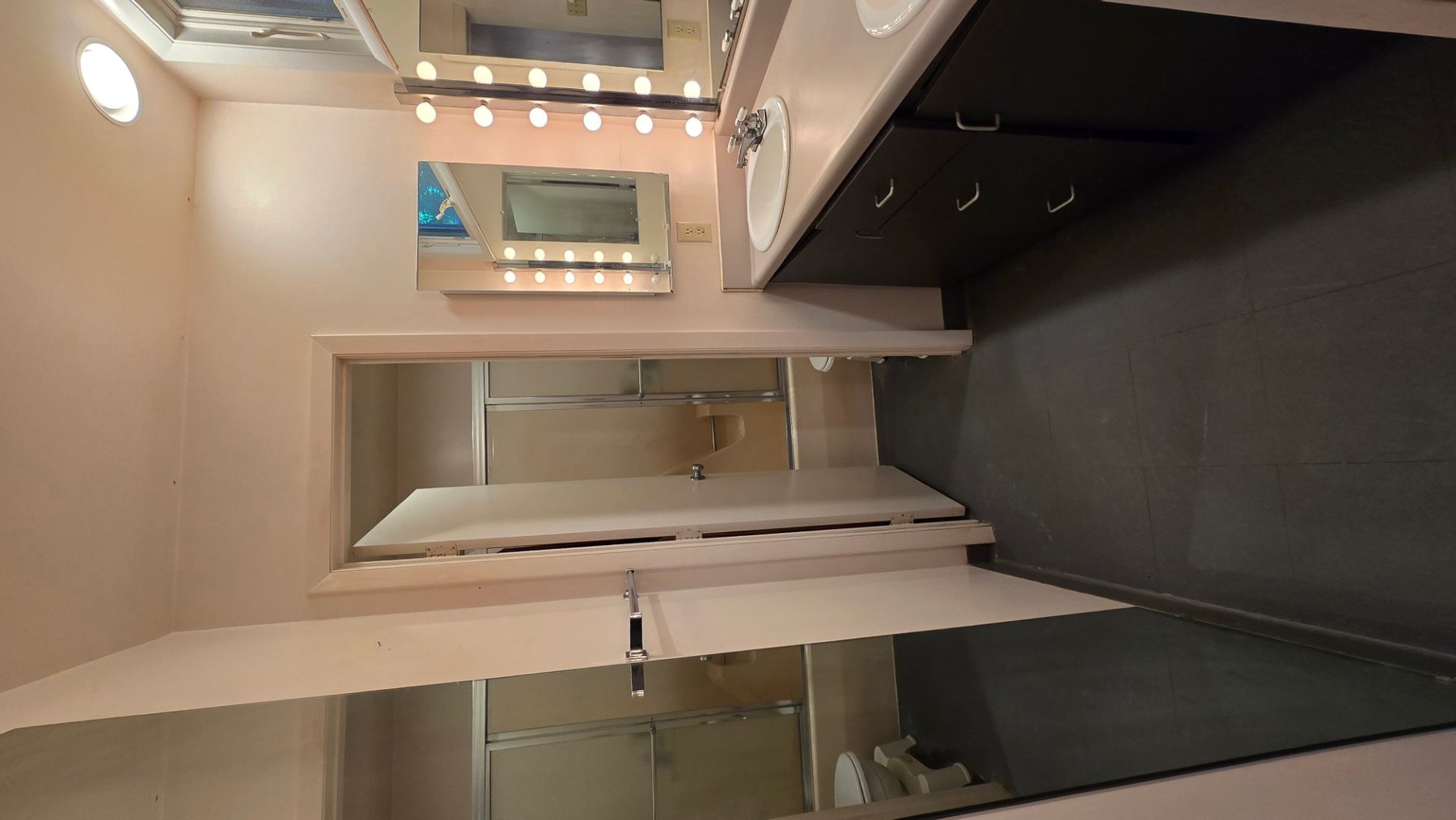 Image for Mid-Century Modern Home Ready for New Owner at Auction