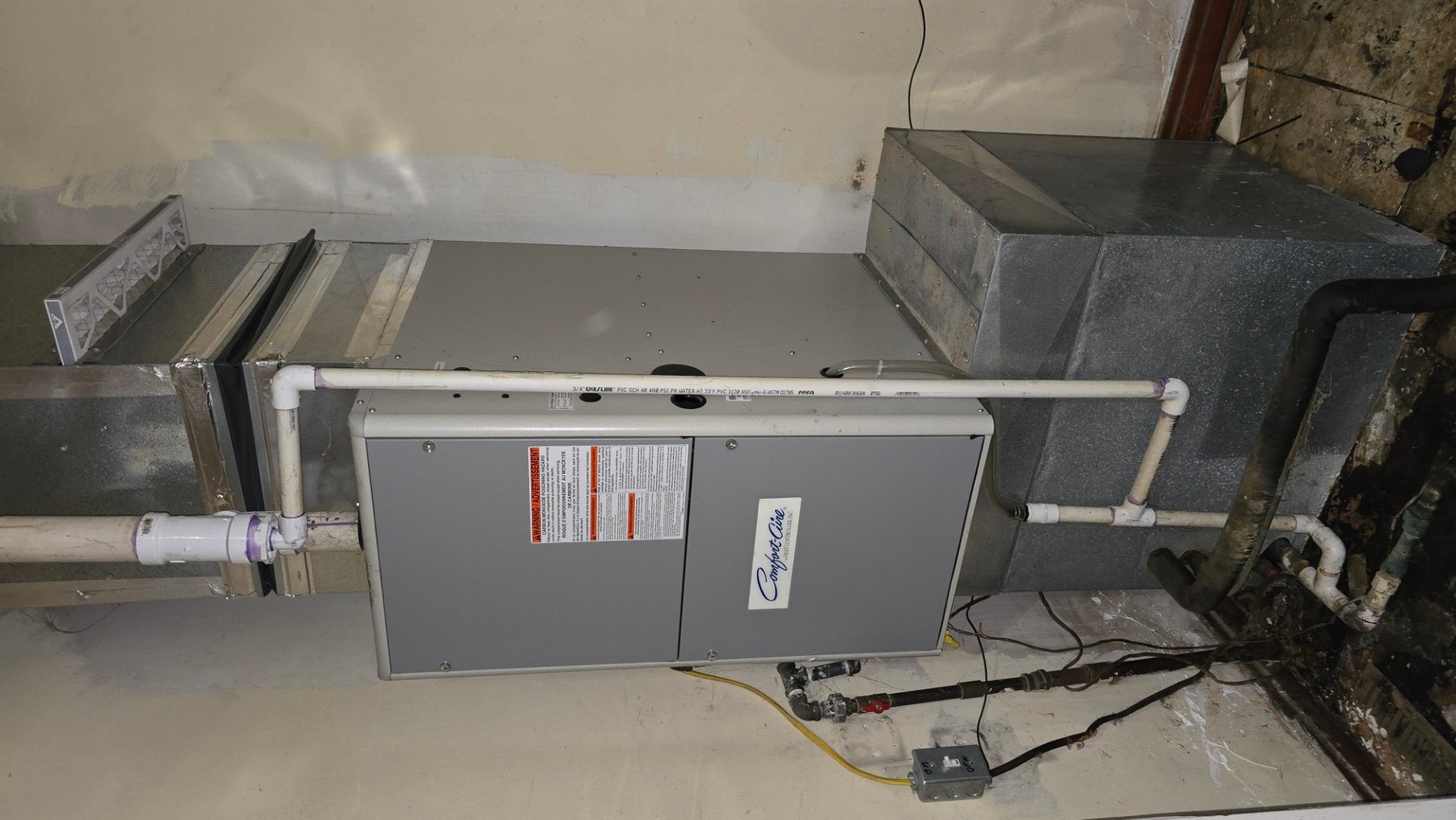 Image for Mid-Century Modern Home Ready for New Owner at Auction