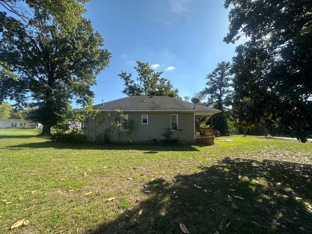 Image for Corner Lot Charm in Carterville Online Only Real Estate Auction