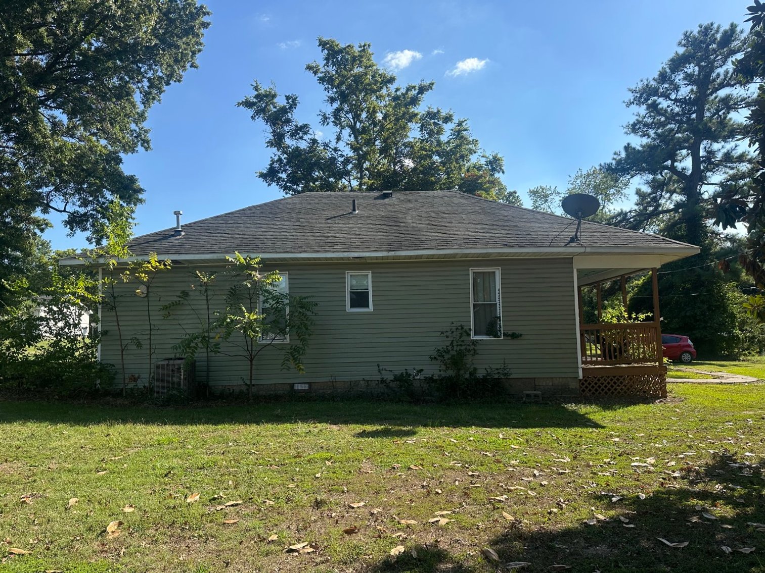 Image for Corner Lot Charm in Carterville Online Only Real Estate Auction