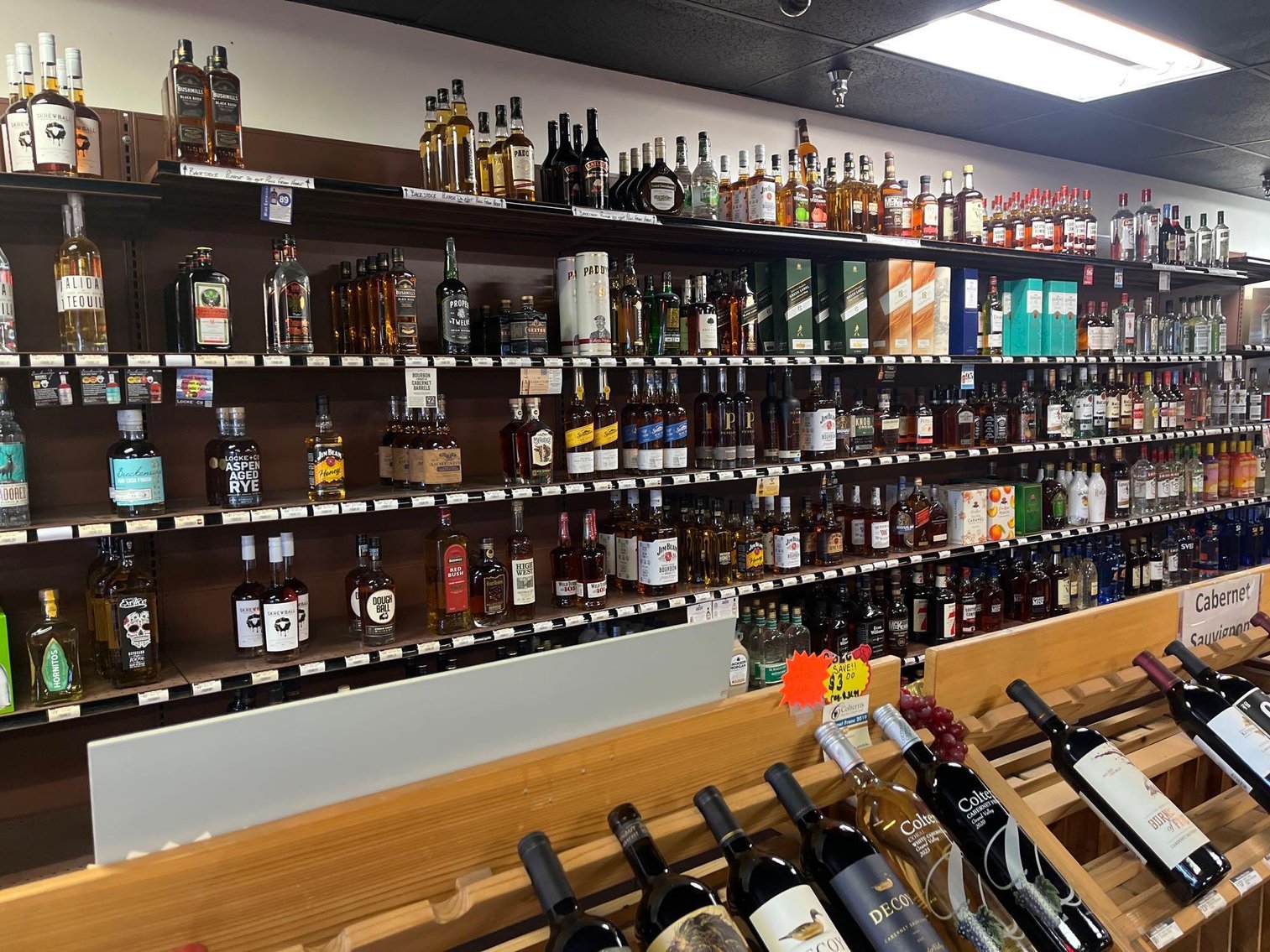 Image for GENESEE WINE AND SPIRITS-Inventory, Coolers, Neon SIgns and More