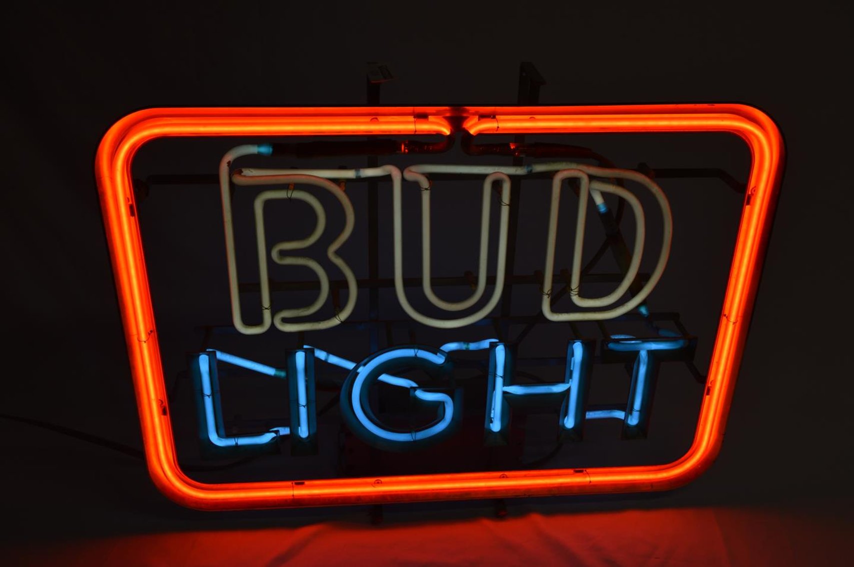 Image for SHORT NOTICE ESTATE HOME BAR SALE-Great For Residential or Business