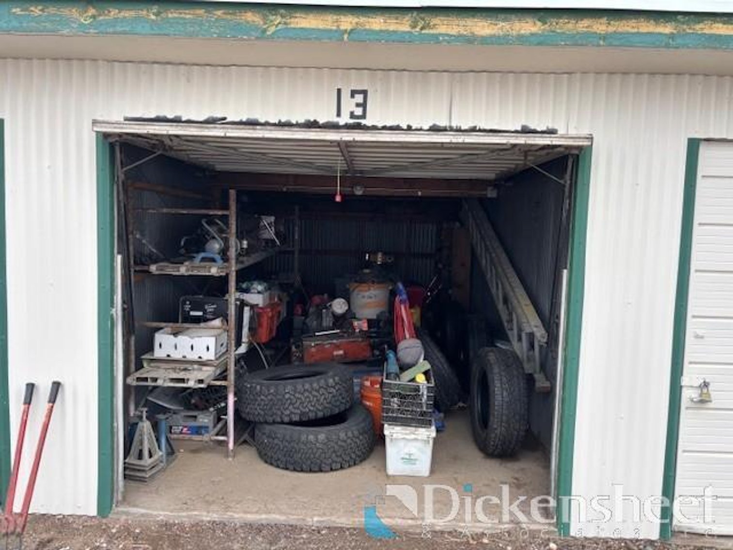 Image for RADCLIFF STORAGE UNIT-Contents from 10X20 Unclaimed Storage Unit