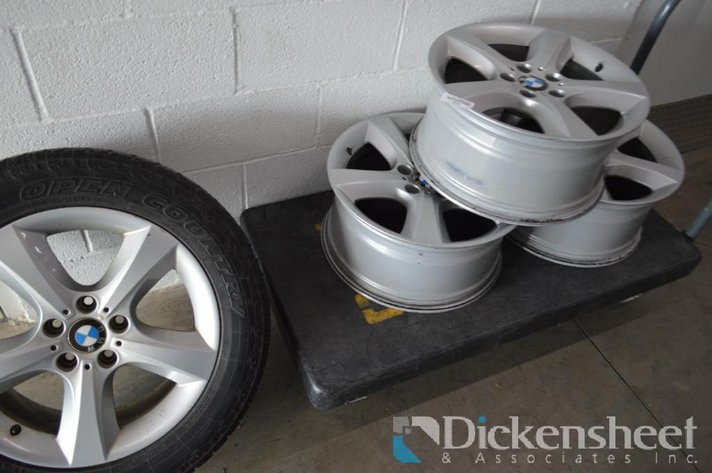 Image for ESTATE-Aurora-Craftsman Tool Box, Great Selection of Tools, Automotive Equipment, Automotive Signs & More