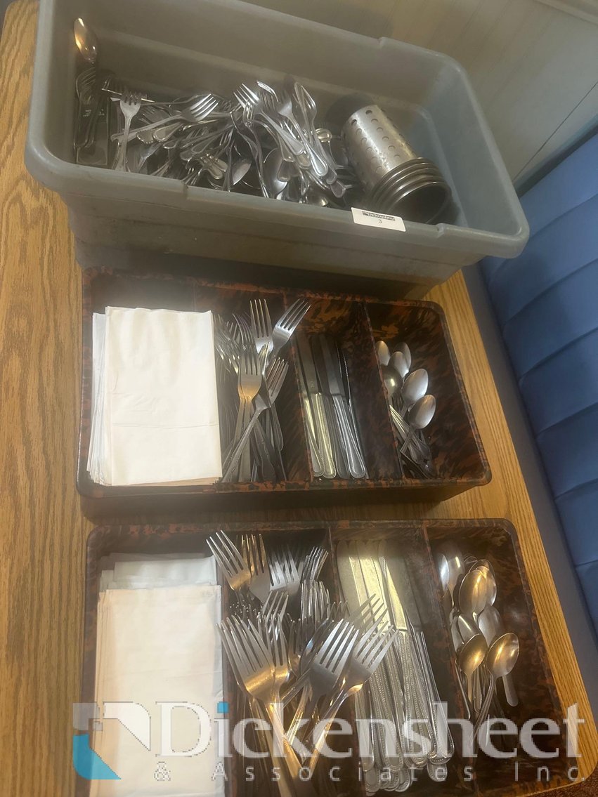 Image for LAKEWOOD-Valley Inn Restaurant-End of Lease