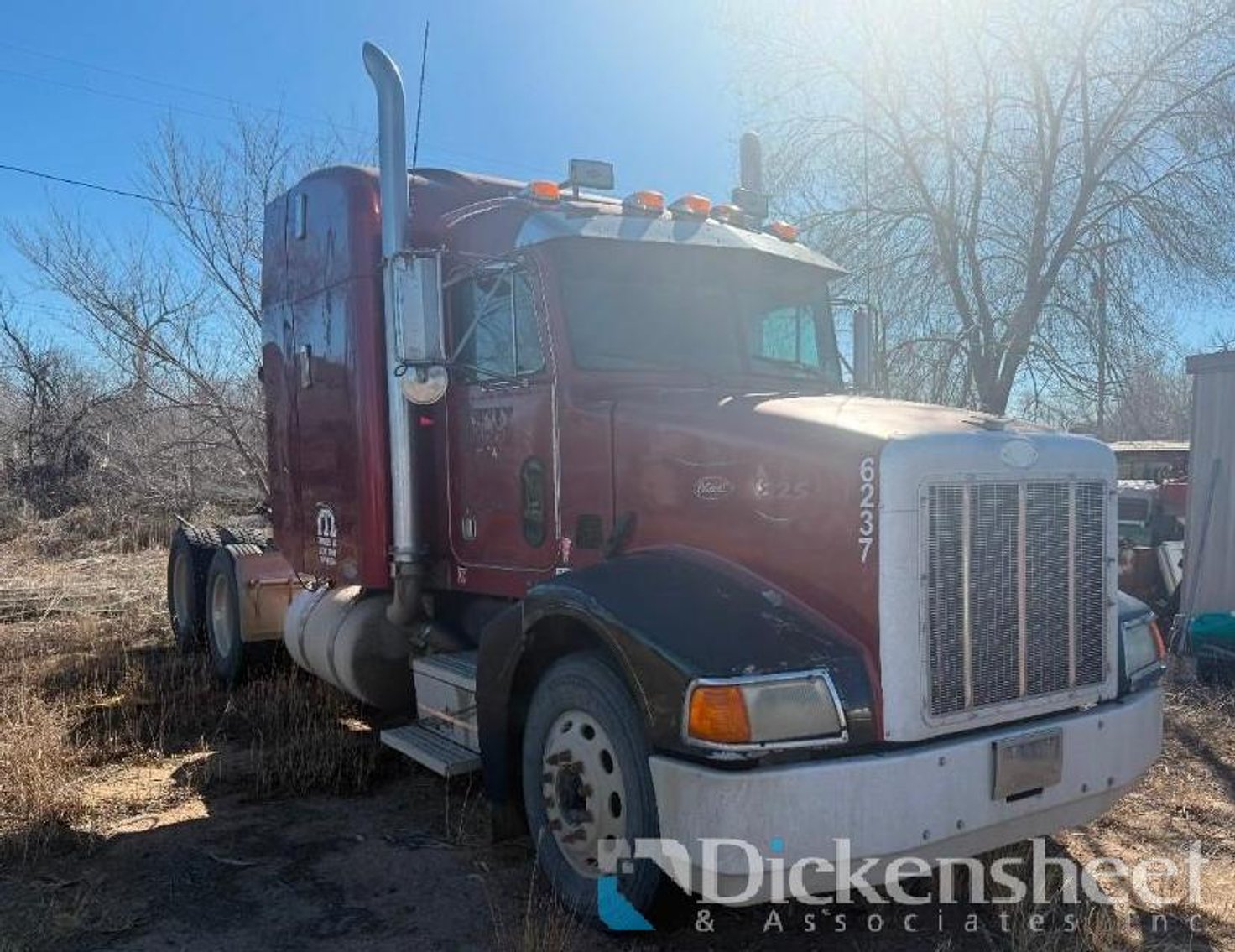Image for EVANS-2004 Peterbilt 385 Semi Tractor On Behalf Of The US Bankruptcy Court