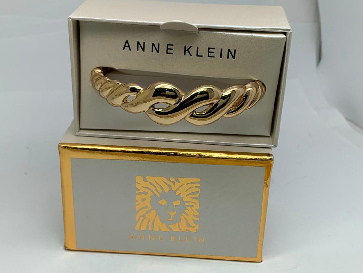 Image for DENVER- January - Jewelry, Gems and Watches