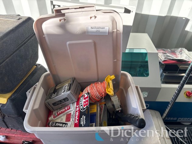 Image for LOT OF MISCELLANEOUS HARDWARE