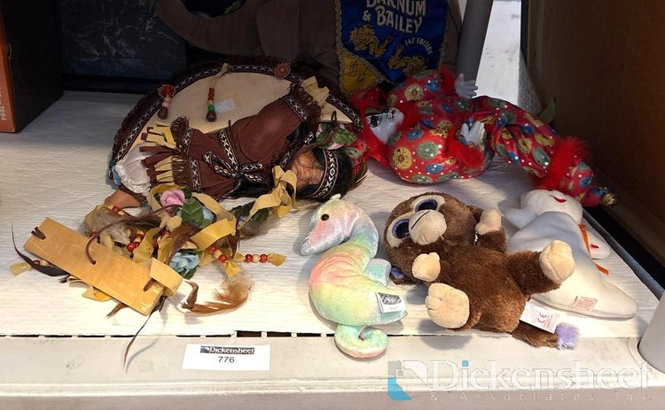 Image for LOT OF STUFFED ANIMALS AND DOLLS - QTY (6)