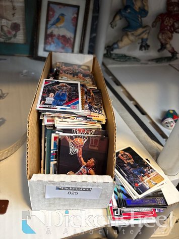 Image for LOT OF BASKETBALL TRADING CARDS