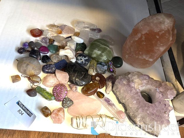 Image for LOT OF TUMBLED ROCKS AND GEODES