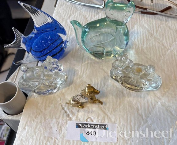 Image for GLASS STATUES/FIGURINES