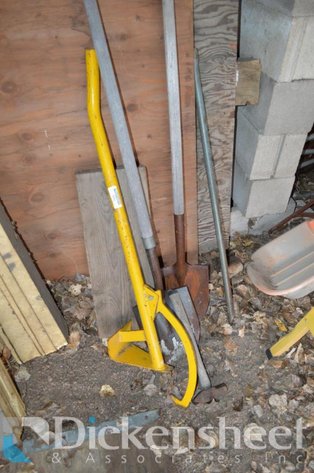 Image for LOT - LOG JAW AND SHOVELS