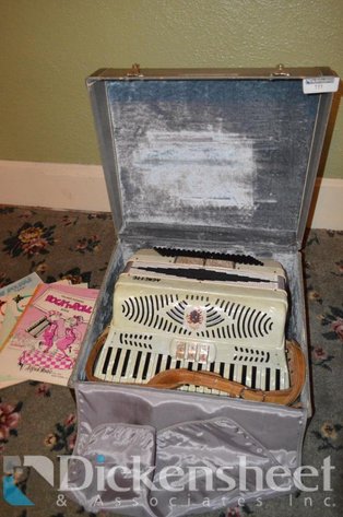 Image for ACMETTE PIANO ACCORDION WITH BOX AND SHEET MUSIC