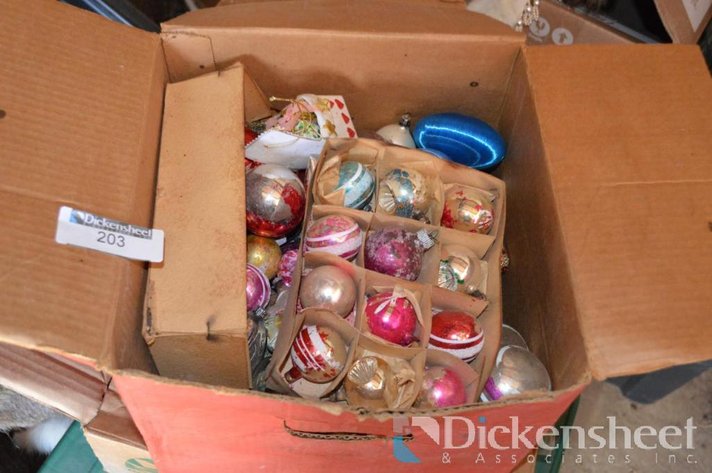 Image for BOX VINTAGE CHRISTMAS TREE DECORATIONS