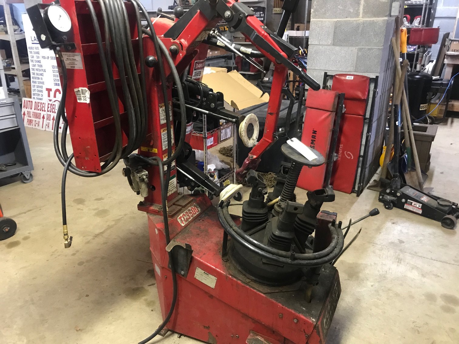 Image for Tools Garage Equipment & Hardware Online Auction – Boyertown, PA