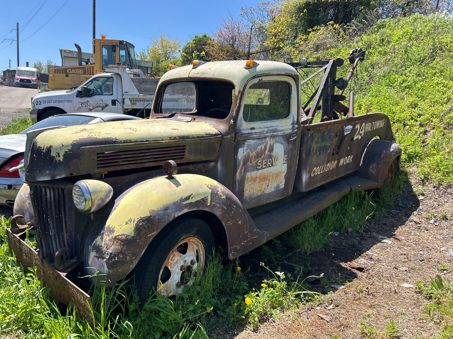 Image for Trucks and Vehicles Online Auction – Philadelphia, PA