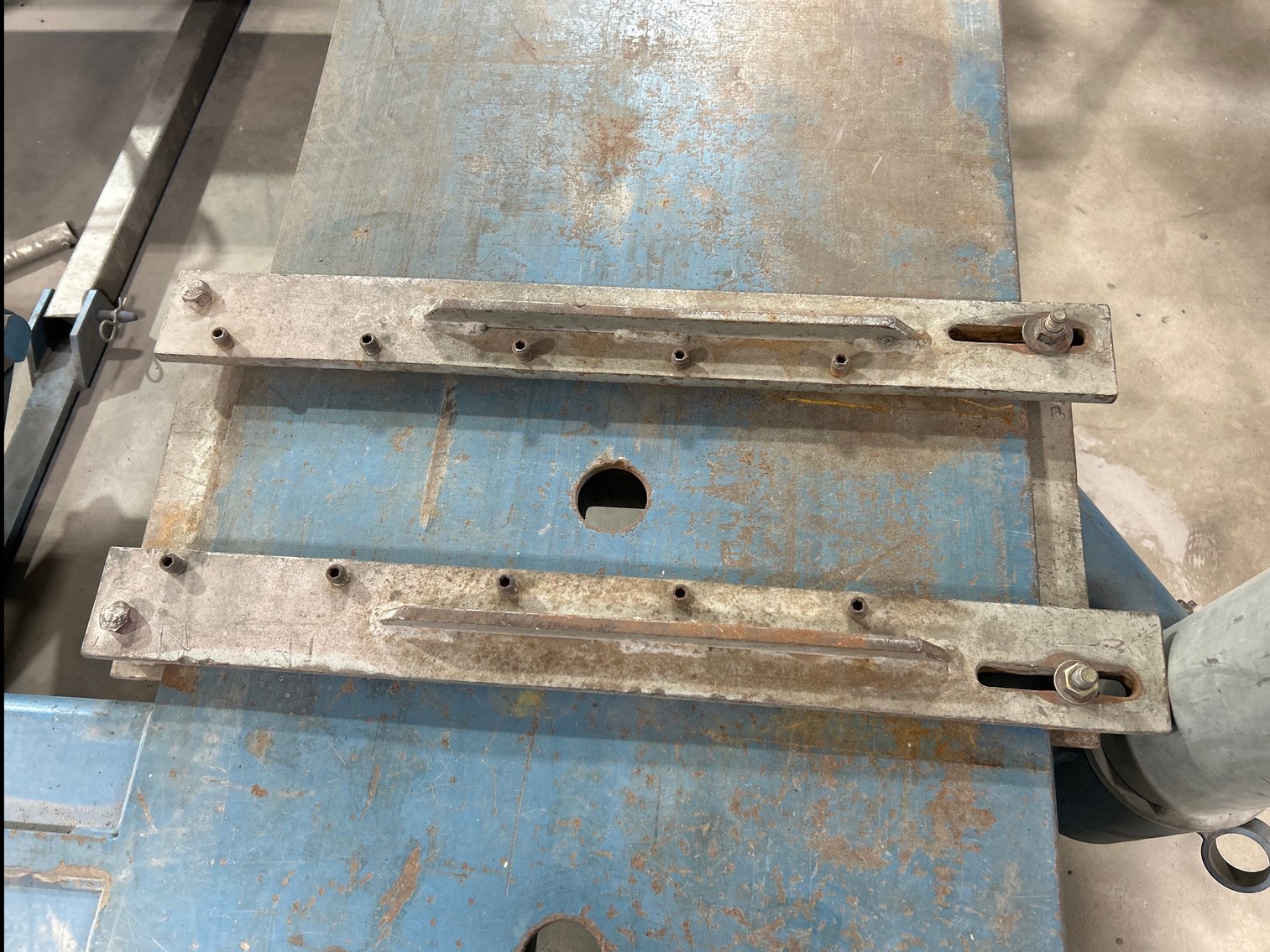 Image for Continental Versa-Rack Frame Machine Online Auction – Douglassville, PA