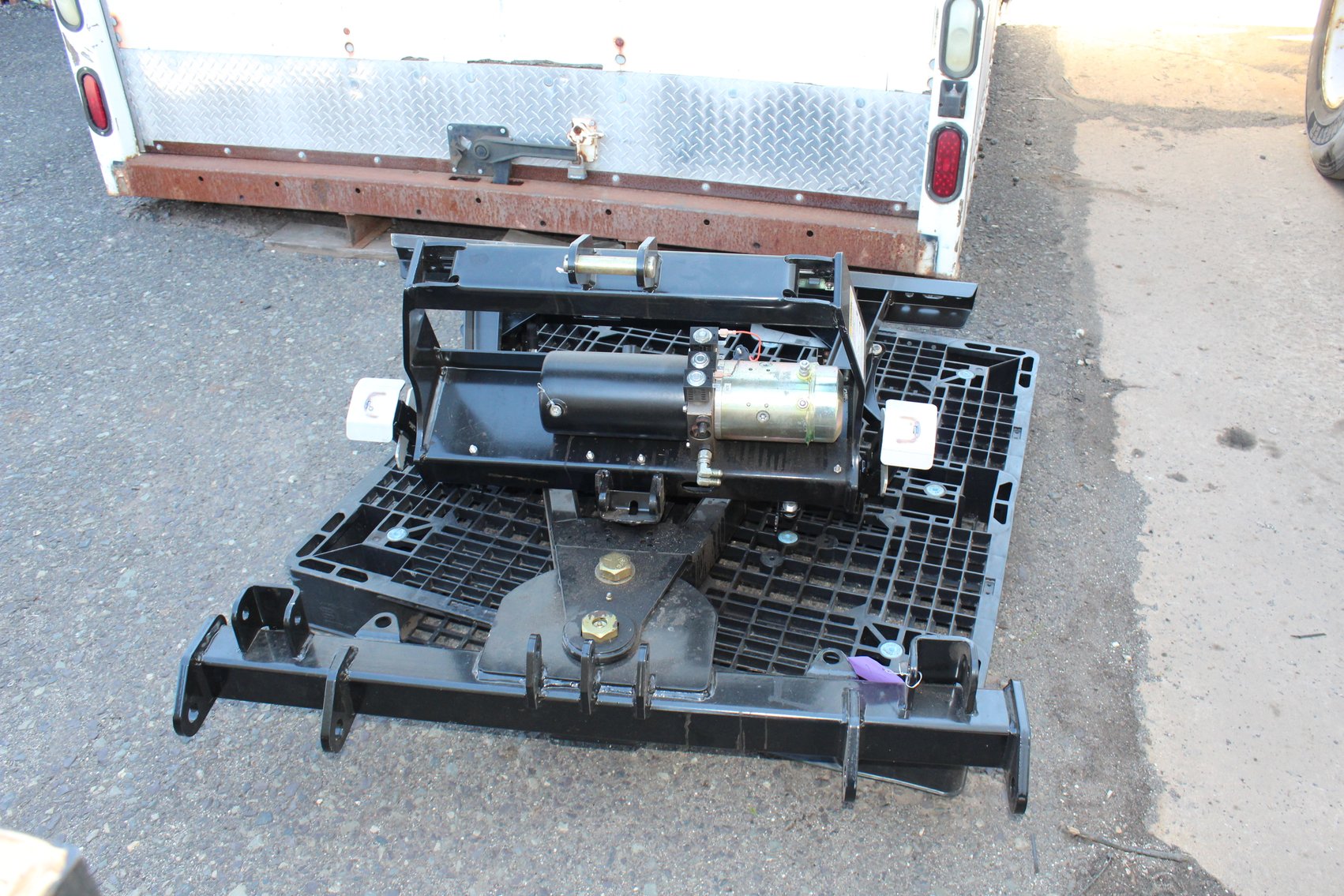 Image for TP Trailers Annual Surplus Equipment Sale LIVE PUBLIC AUCTION – Limerick, PA