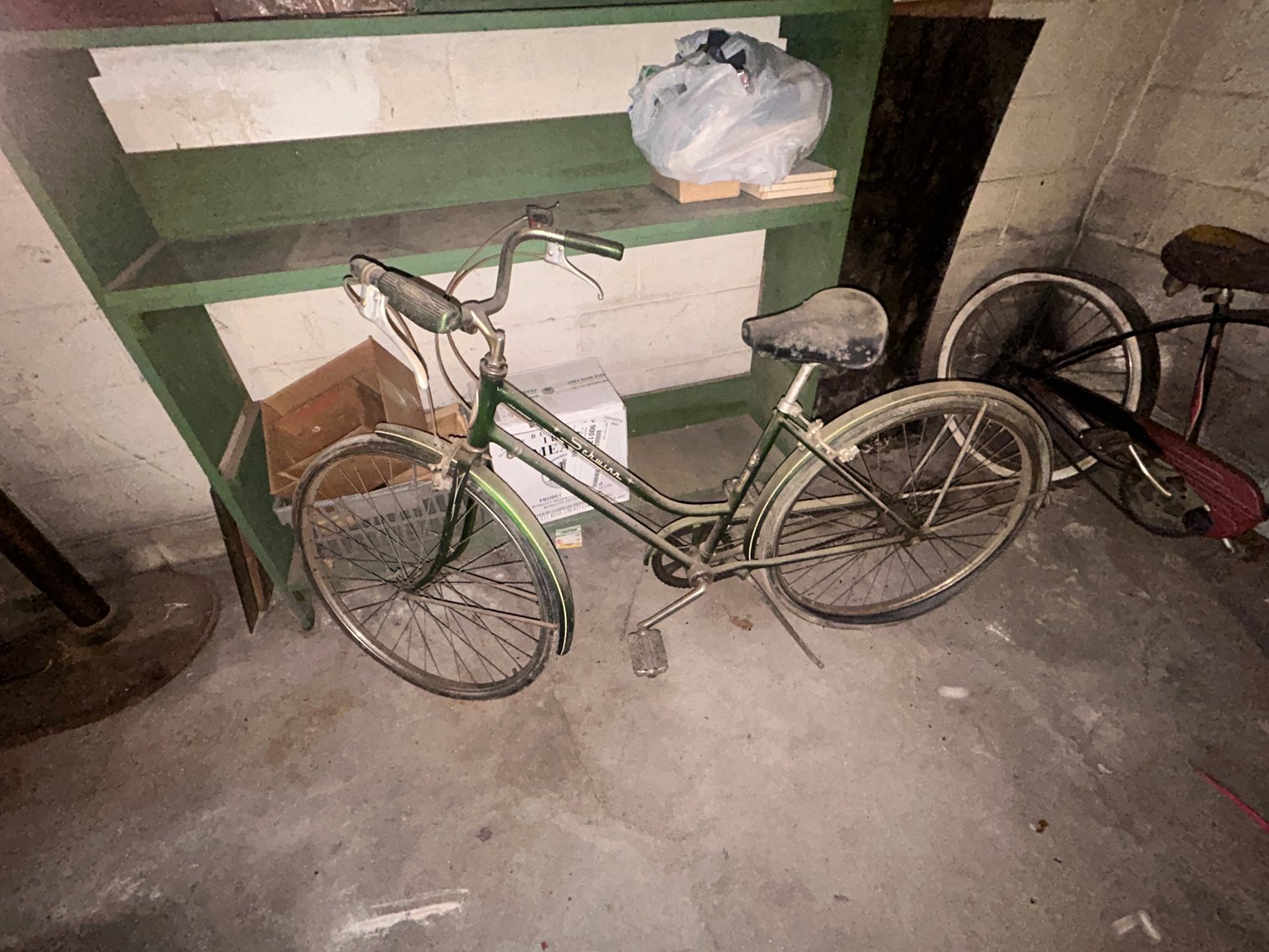 Image for LIVE Estate Auction Tools, Old Bicycle Parts, Furniture, Household Items and More - Pottstown PA