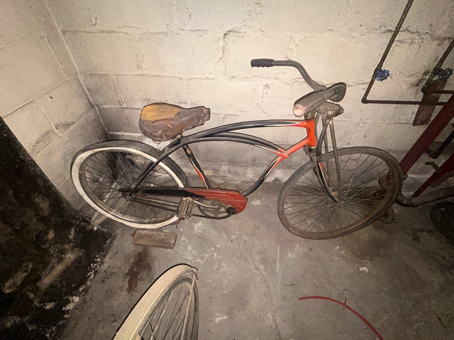 Image for LIVE Estate Auction Tools, Old Bicycle Parts, Furniture, Household Items and More - Pottstown PA