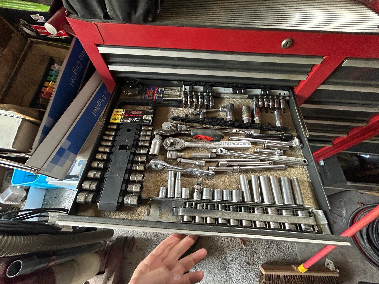 Image for LIVE Estate Auction Tools, Old Bicycle Parts, Furniture, Household Items and More - Pottstown PA