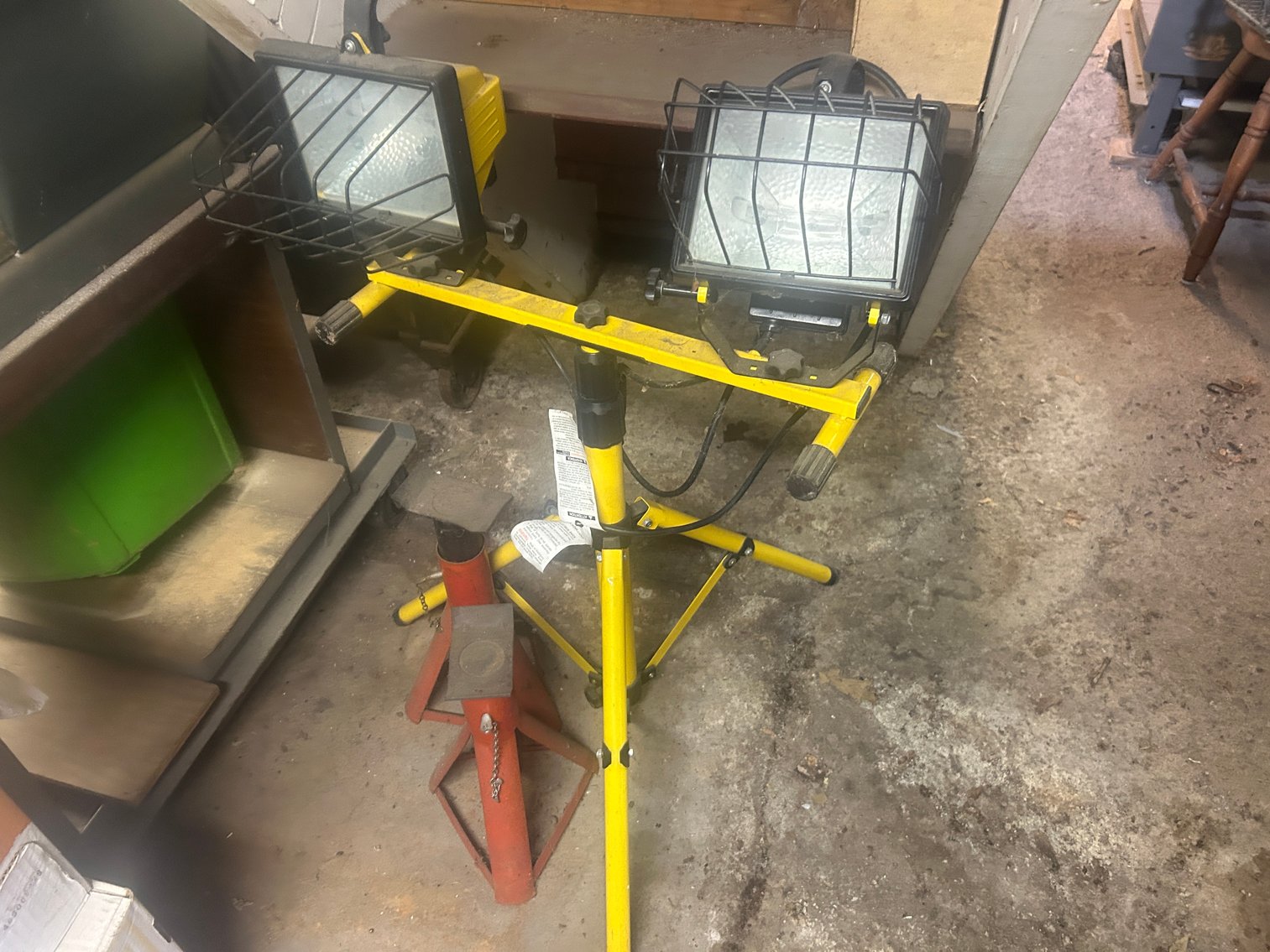 Image for LIVE Estate Auction Tools, Old Bicycle Parts, Furniture, Household Items and More - Pottstown PA