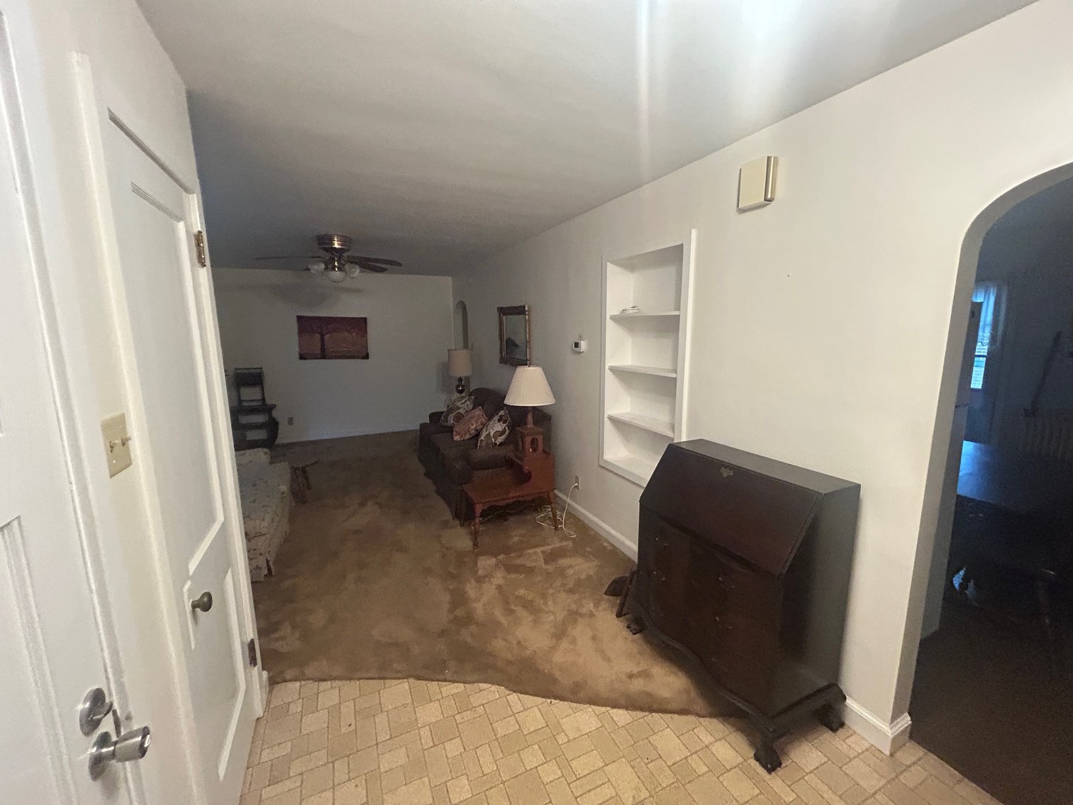 Image for LIVE Estate Auction Tools, Old Bicycle Parts, Furniture, Household Items and More - Pottstown PA