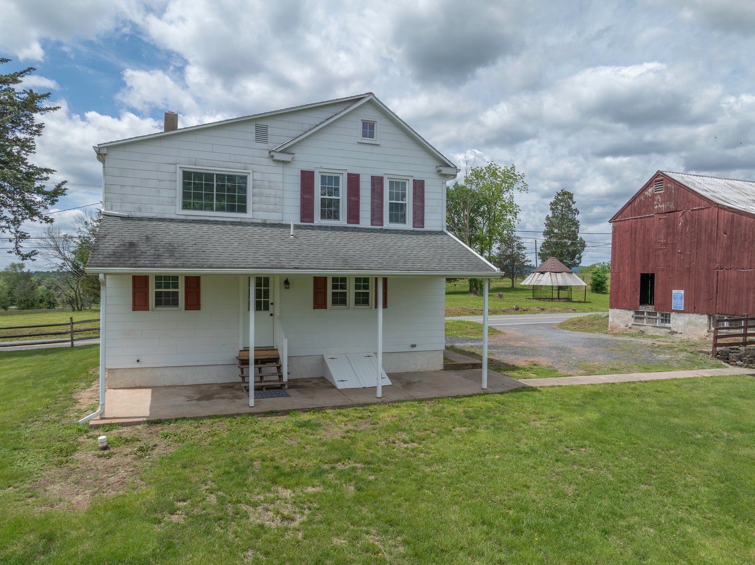 Image for 2507 Limekiln Rd LIVE Farm Real Estate Auction - Douglassville, PA