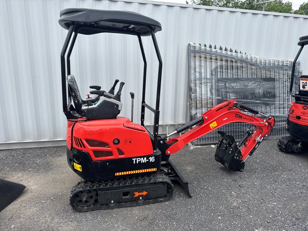 Image for NEW Mini Excavator, Container, Garages Gates and Fencing Online Auction - Bechtelsville, PA
