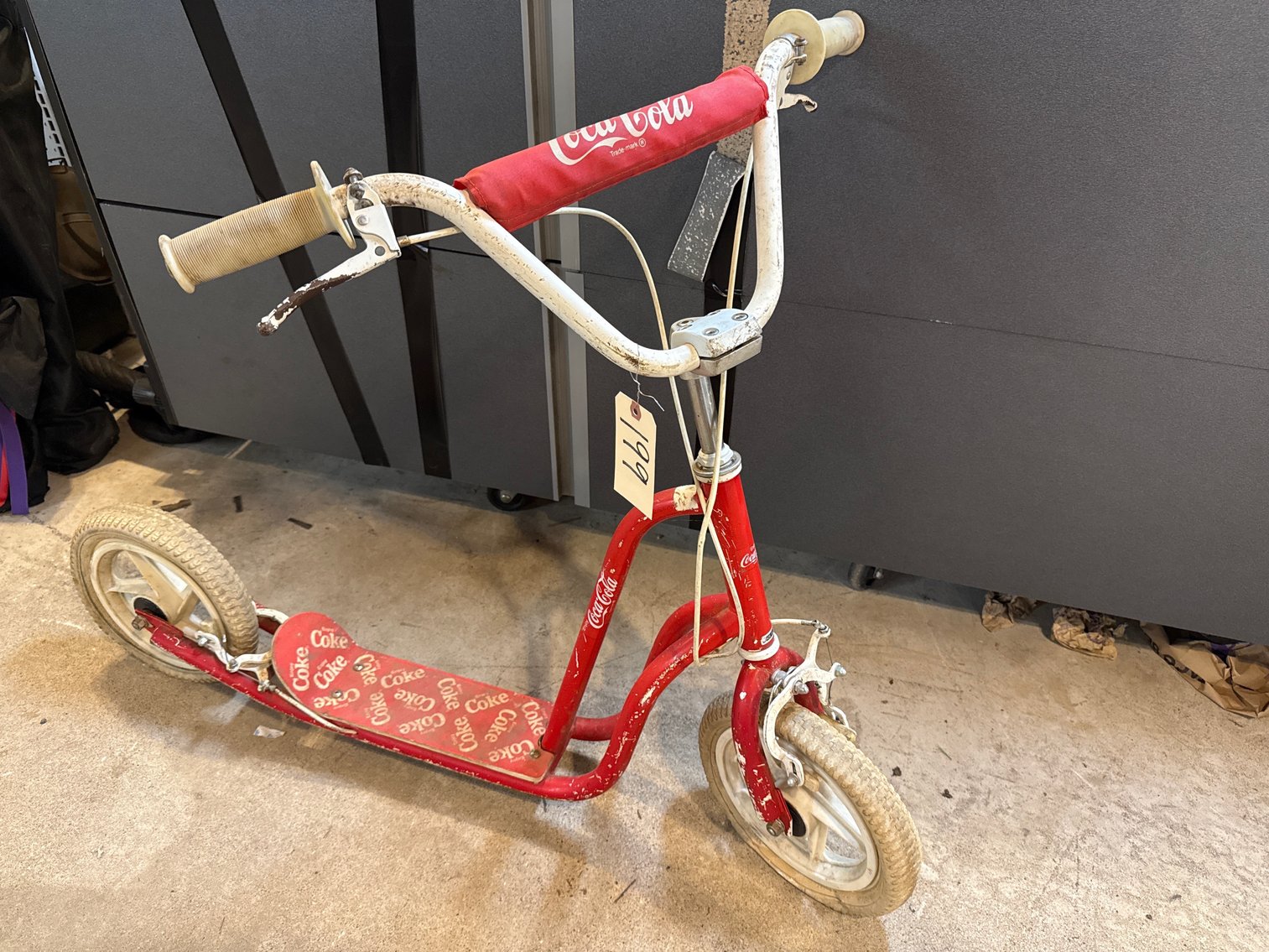 Image for Large Collectibles Auction: Antiques, Retro Toys, Tools, Furniture & More - Boyertown, PA