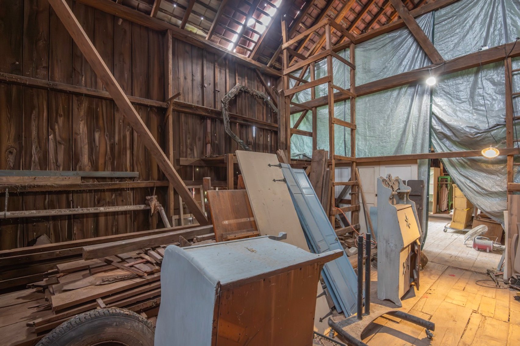 Image for Barn with 2-Bedroom Apartment LIVE Real Estate Auction 1327 Kepler Road - Pottstown, PA