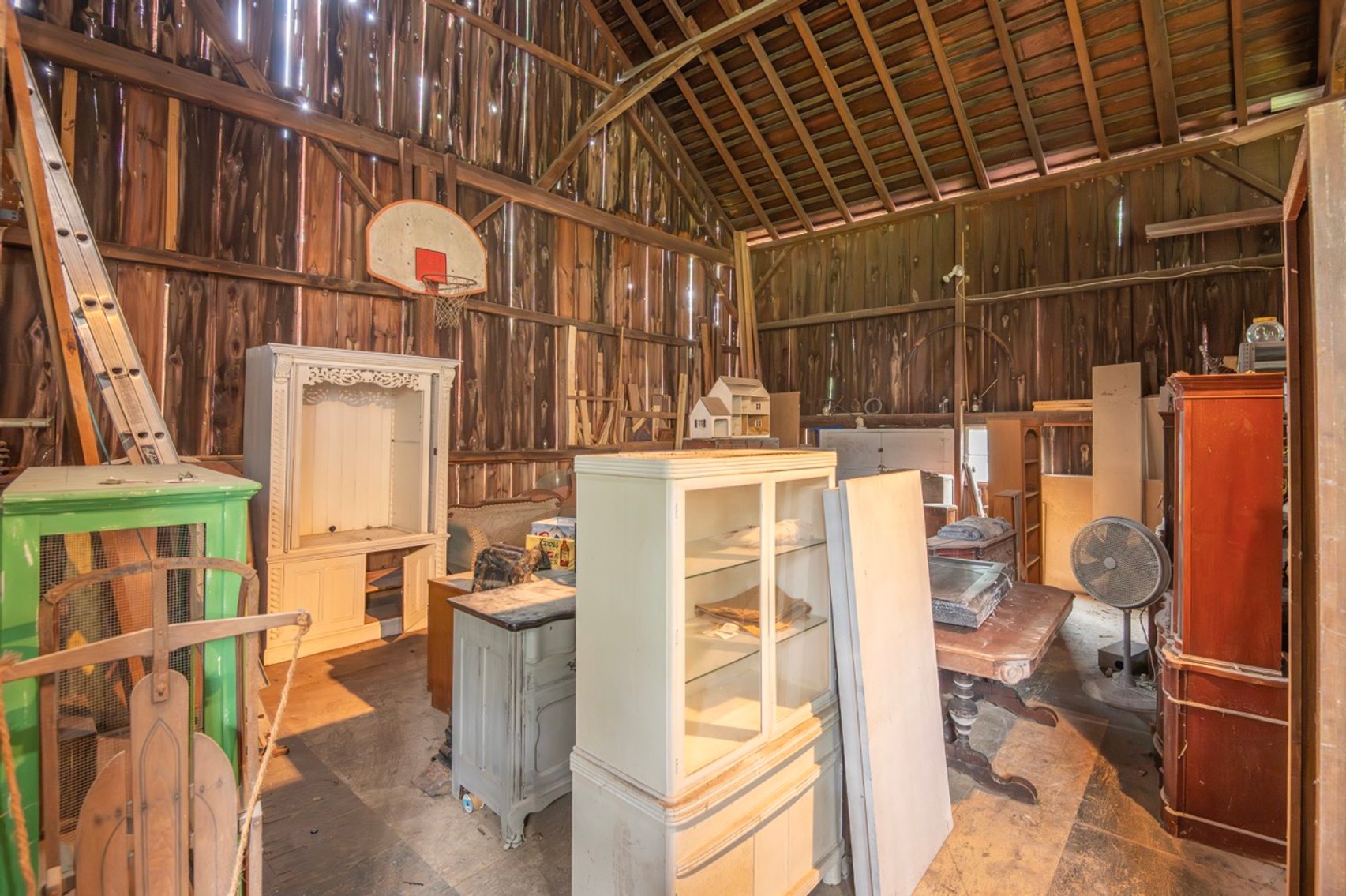 Image for Barn with 2-Bedroom Apartment LIVE Real Estate Auction 1327 Kepler Road - Pottstown, PA