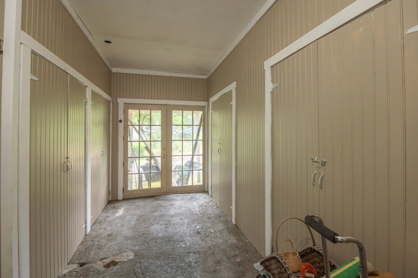 Image for Barn with 2-Bedroom Apartment LIVE Real Estate Auction 1327 Kepler Road - Pottstown, PA