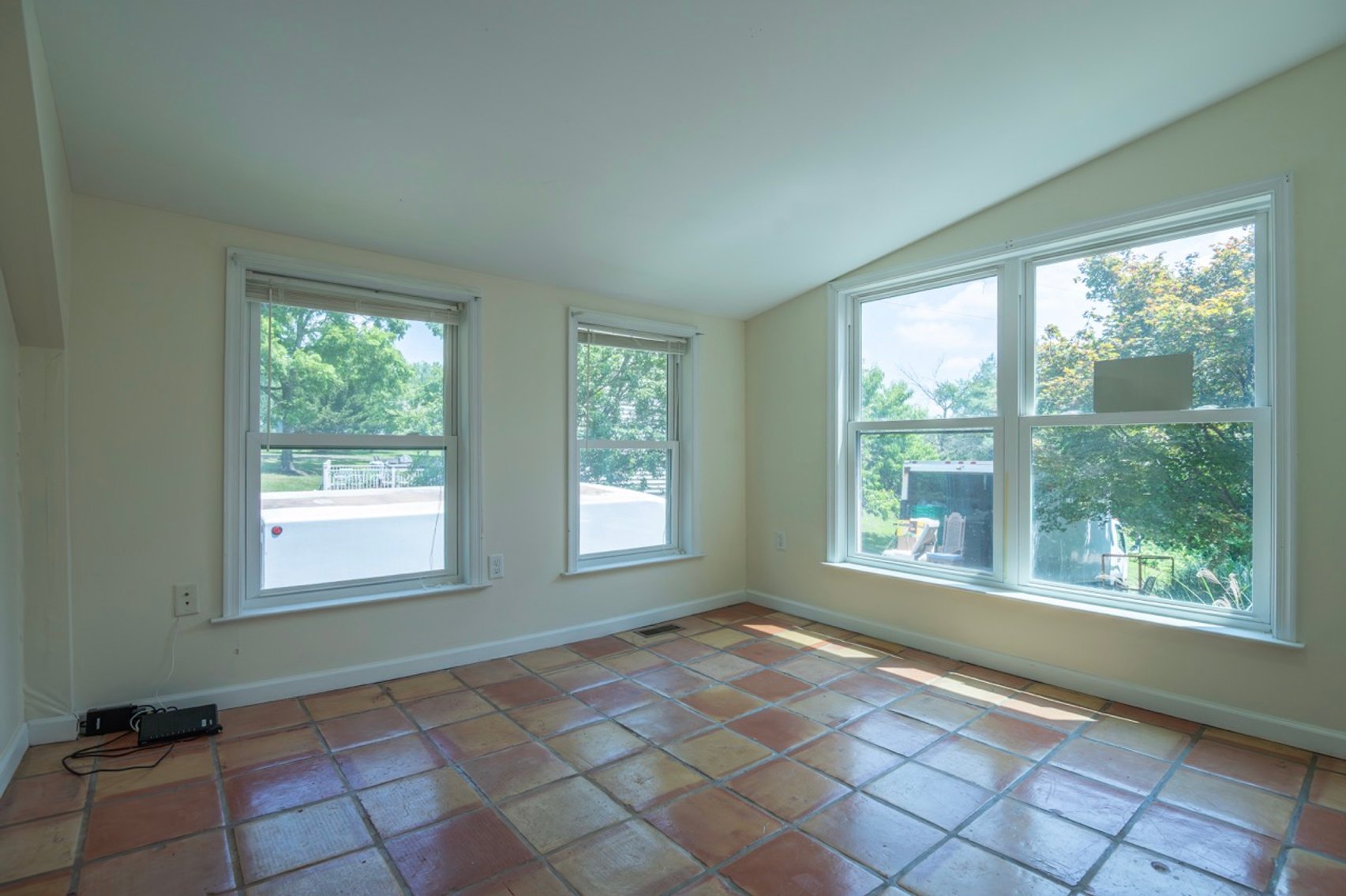 Image for Barn with 2-Bedroom Apartment LIVE Real Estate Auction 1327 Kepler Road - Pottstown, PA