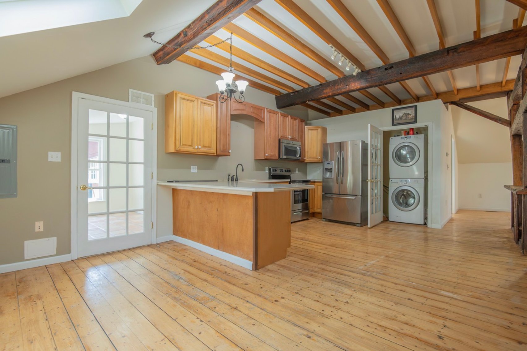 Image for Barn with 2-Bedroom Apartment LIVE Real Estate Auction 1327 Kepler Road - Pottstown, PA